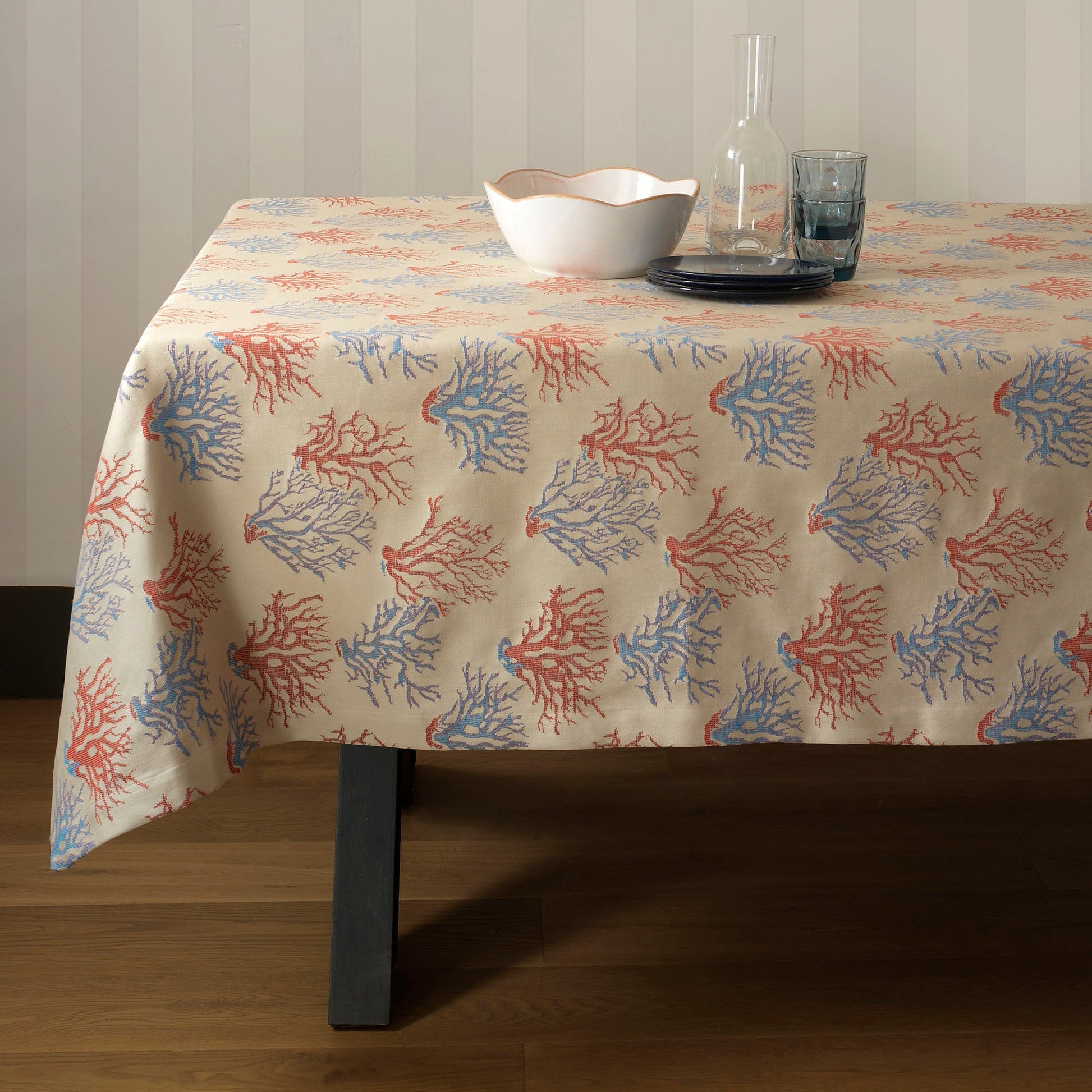 CORALLS - TABLECLOTH 63x87 inch (Outlet)