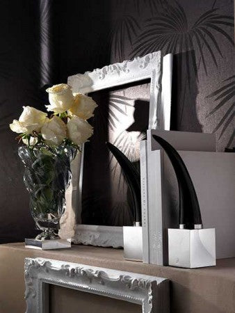 Black horn hookends on nikel plated metal base