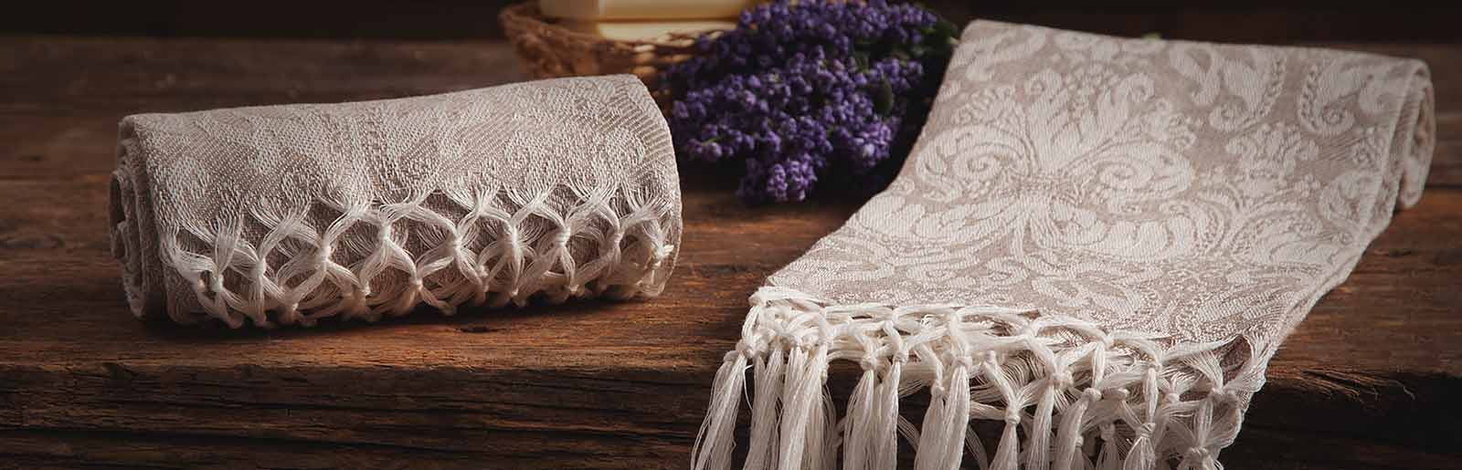 Giglio - Face towel with double fringe