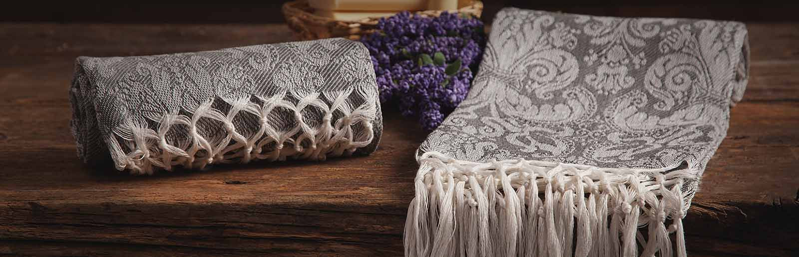 Giglio - Face towel with double fringe