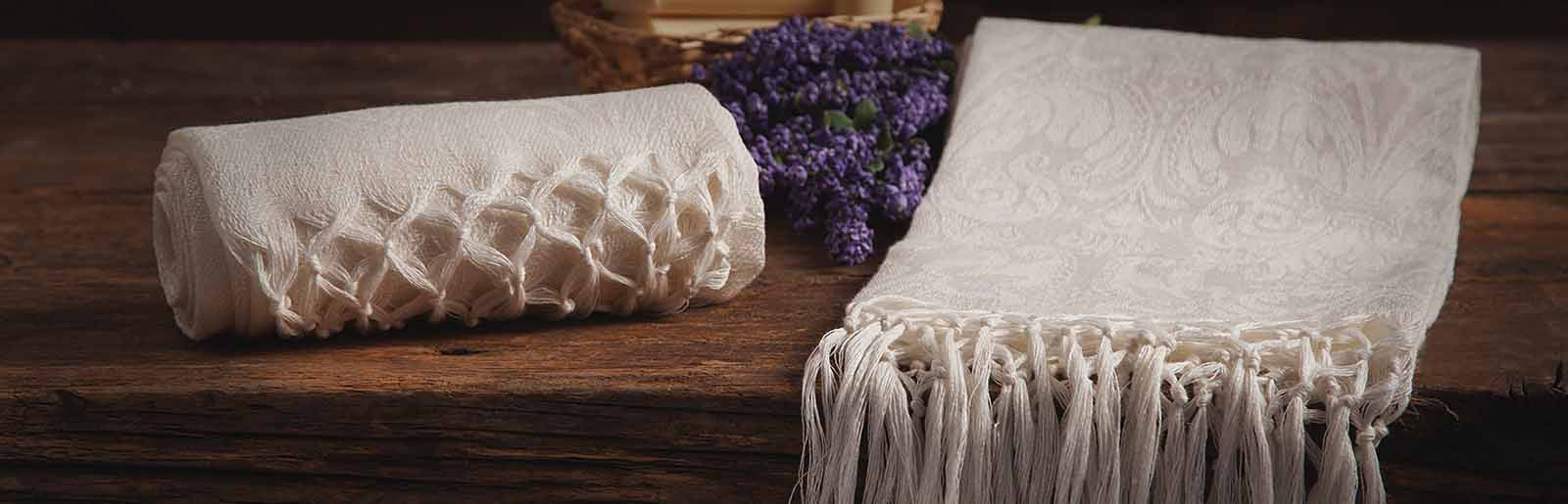 Giglio - Face towel with double fringe