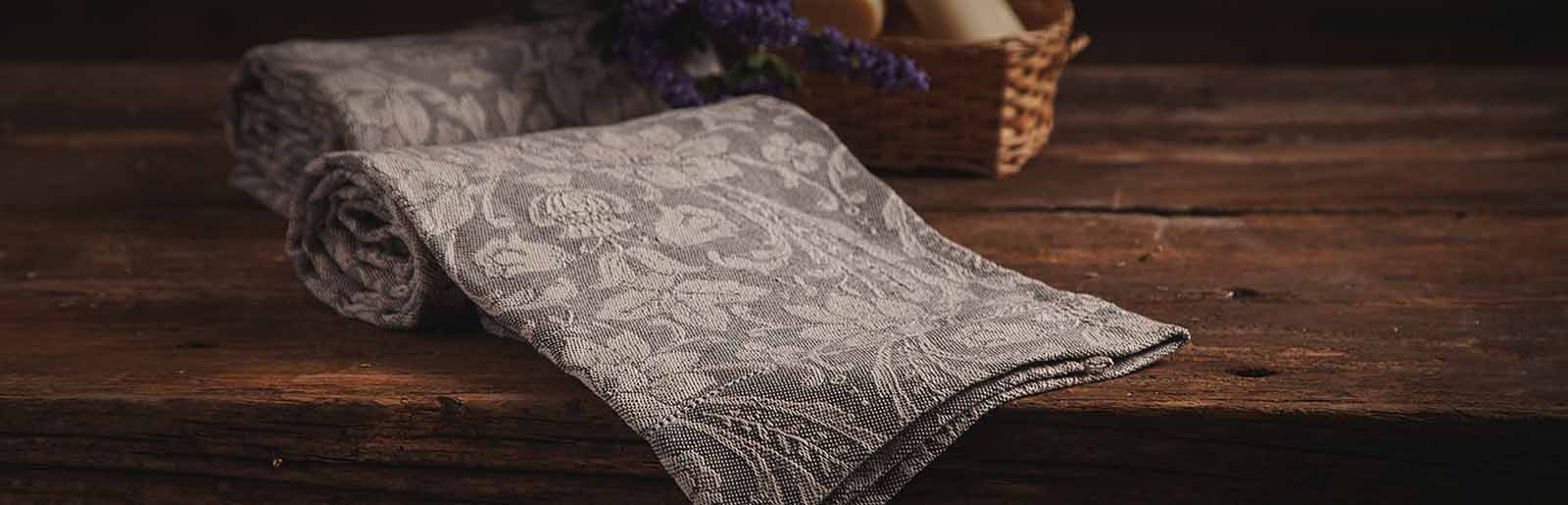 Donna di Coppe - Bath Towel with hemstitch