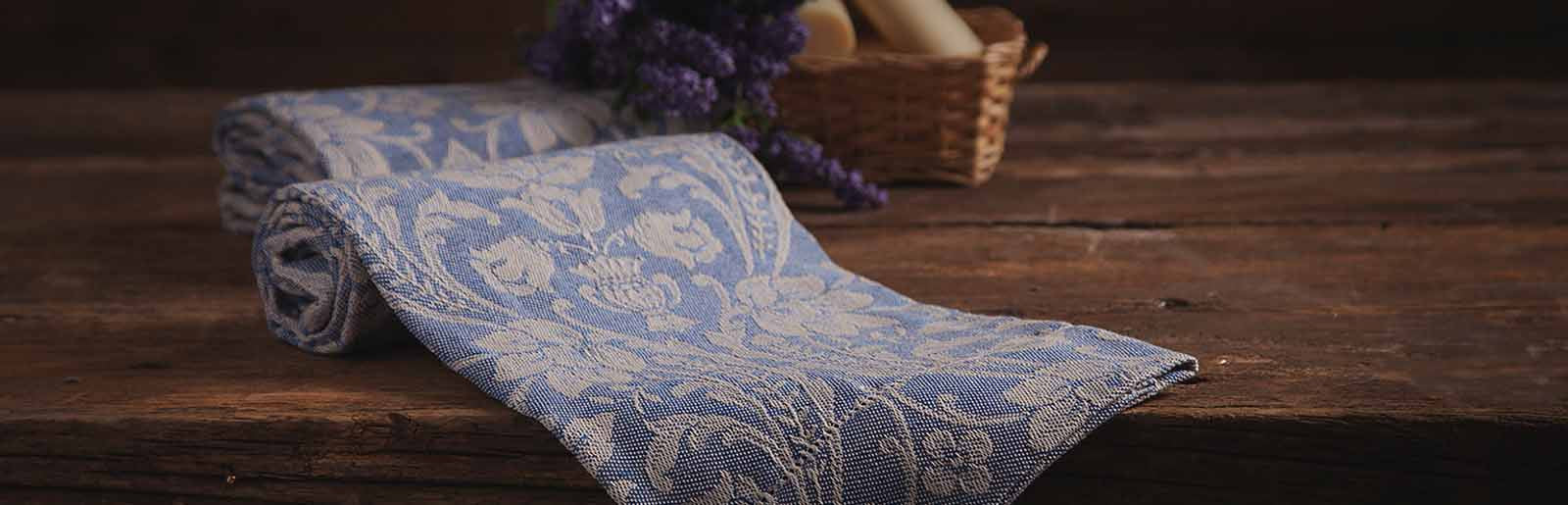 Donna di Coppe - Bath Towel with hemstitch