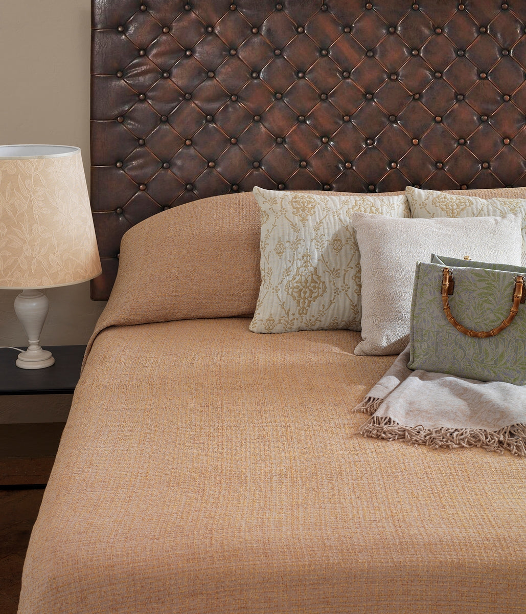 PORDOI BEDSPREAD 102x110 inches (Outlet)