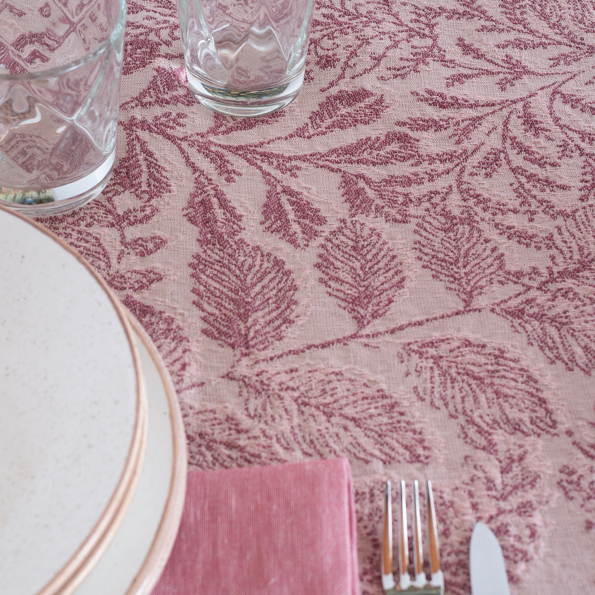 BANGKOK - TABLECLOTH WITH SHORT FRINGE / FRAYED