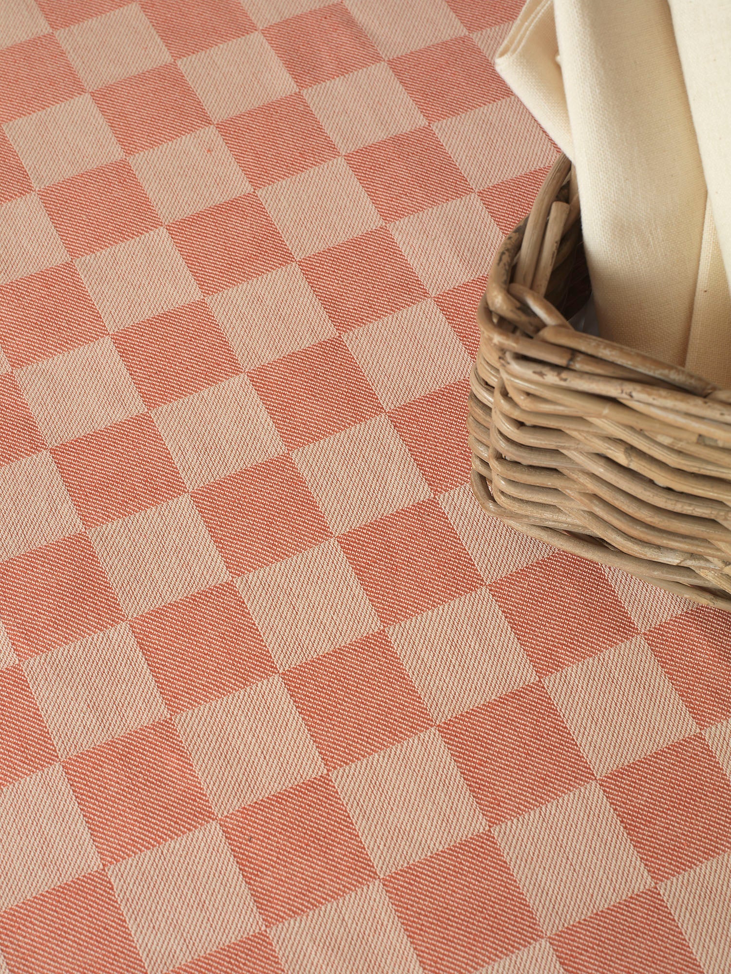 DAMONA - TABLECLOTH 170x240cm (Outlet)