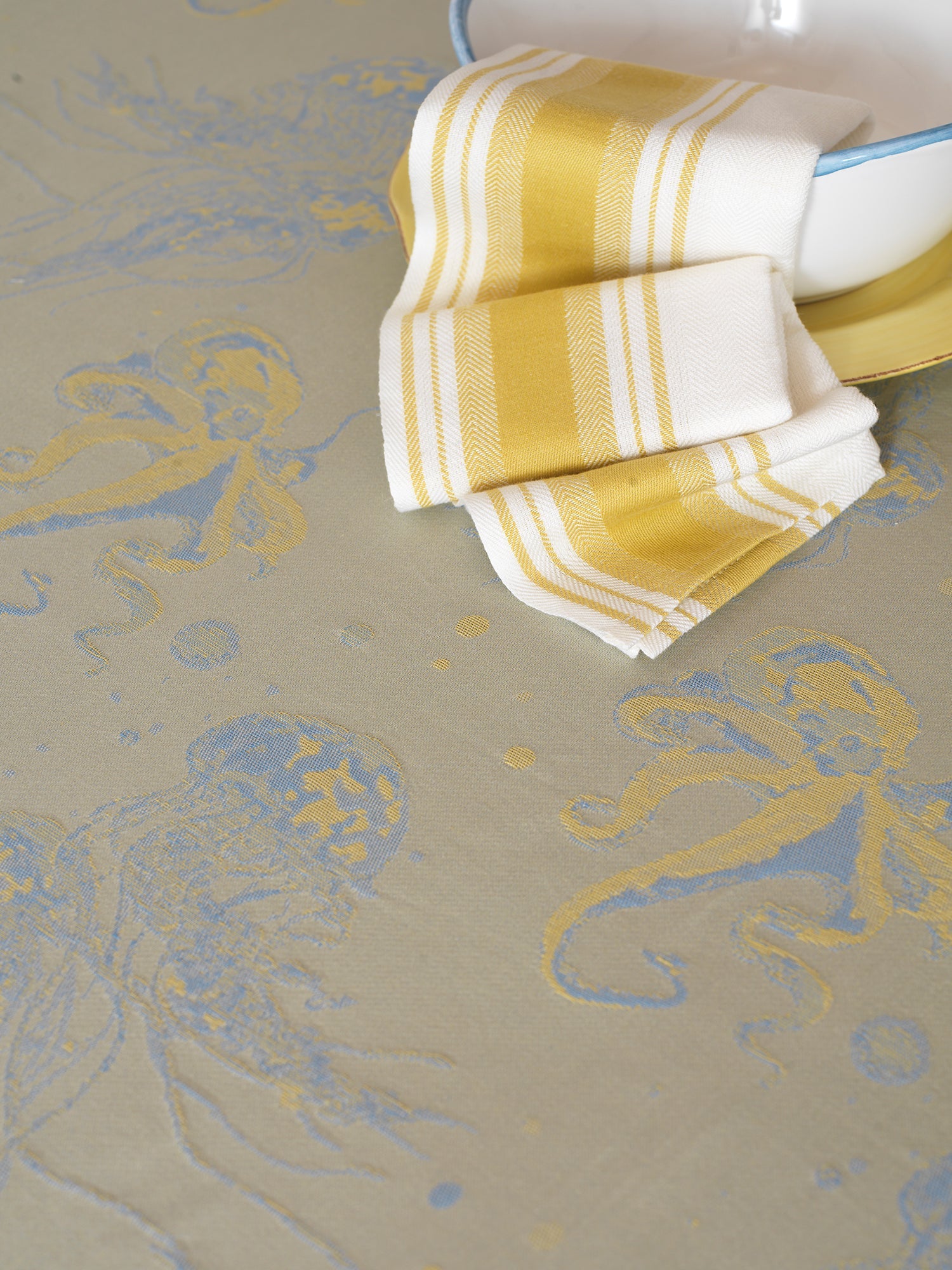 MEDUSA (Jellyfish) - FABRIC (114 inch wide)