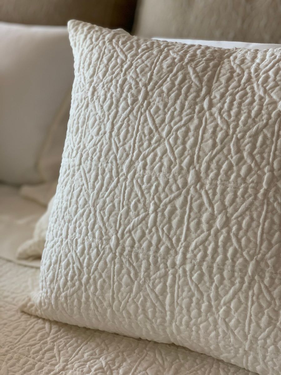 CUSHION - CERVINO