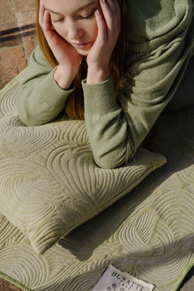 MANTRA - CUSHION