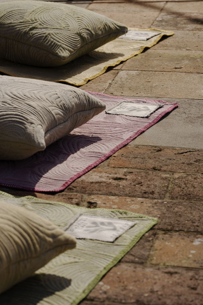 MANTRA - CUSHION