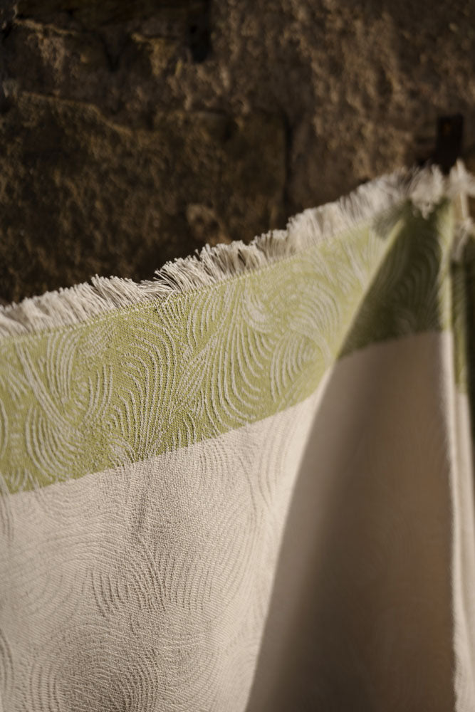 KARMA - Bath towel with short fringe