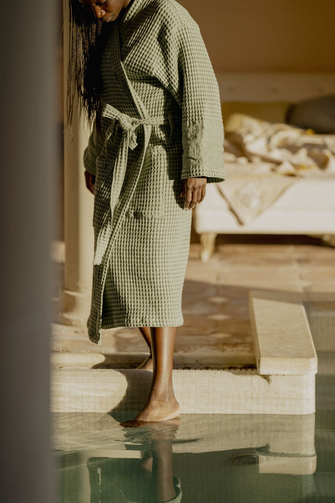 BATH ROBE WAFFLE WITH LINEN LINING