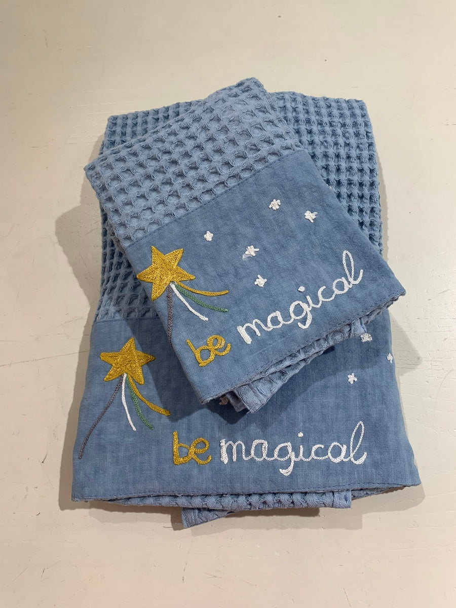 BE MAGICAL - Towel set in soft honey comb fabric and embroidery