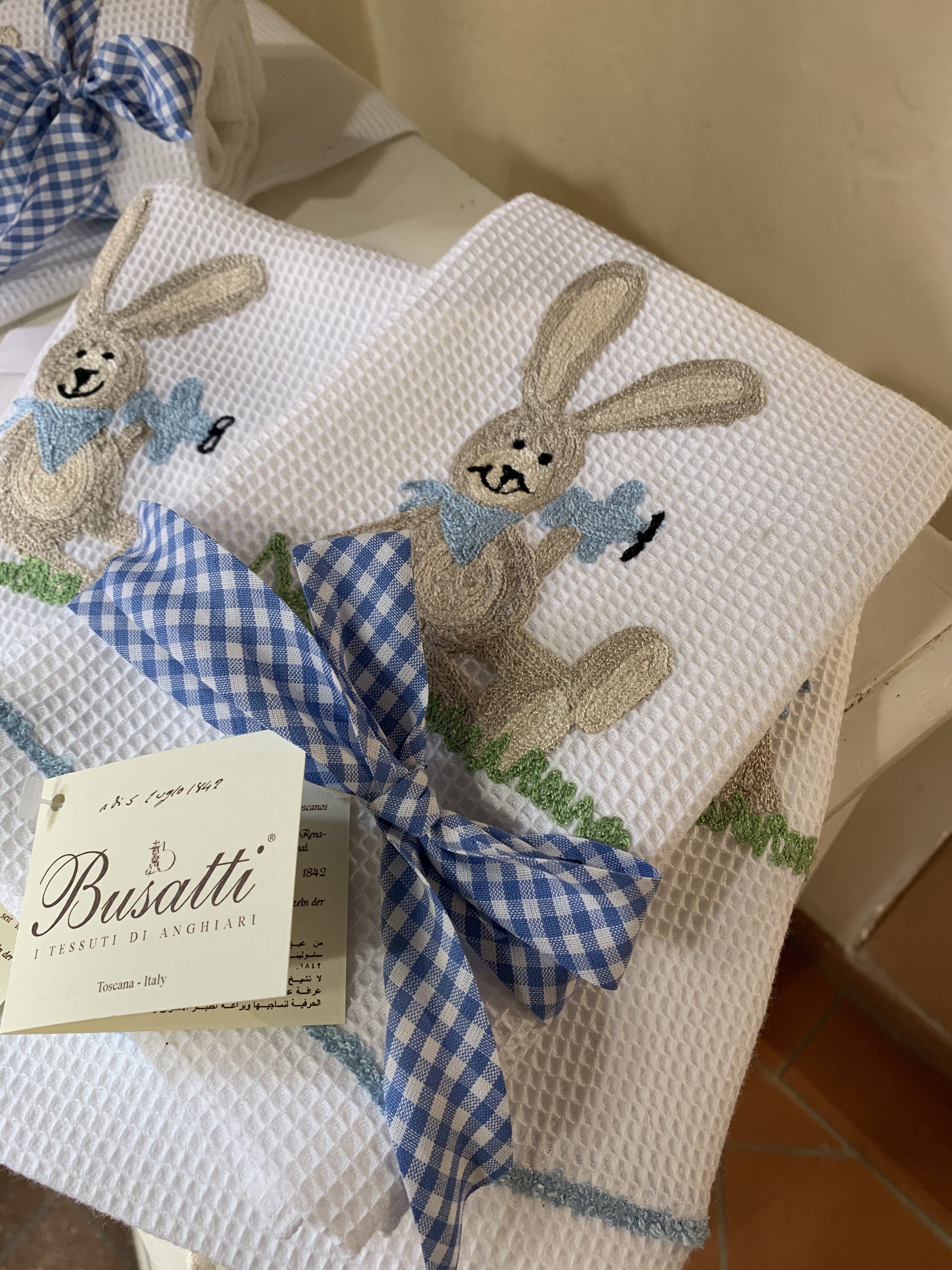 BUNNY - EMBROIDERED HONEY COMB TOWEL