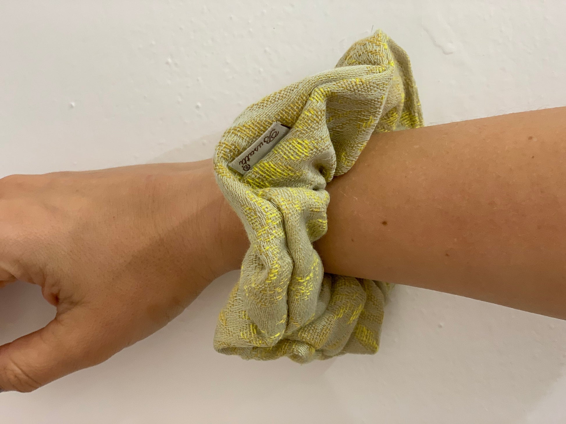 HAIR SCRUNCHIES - KENZIA