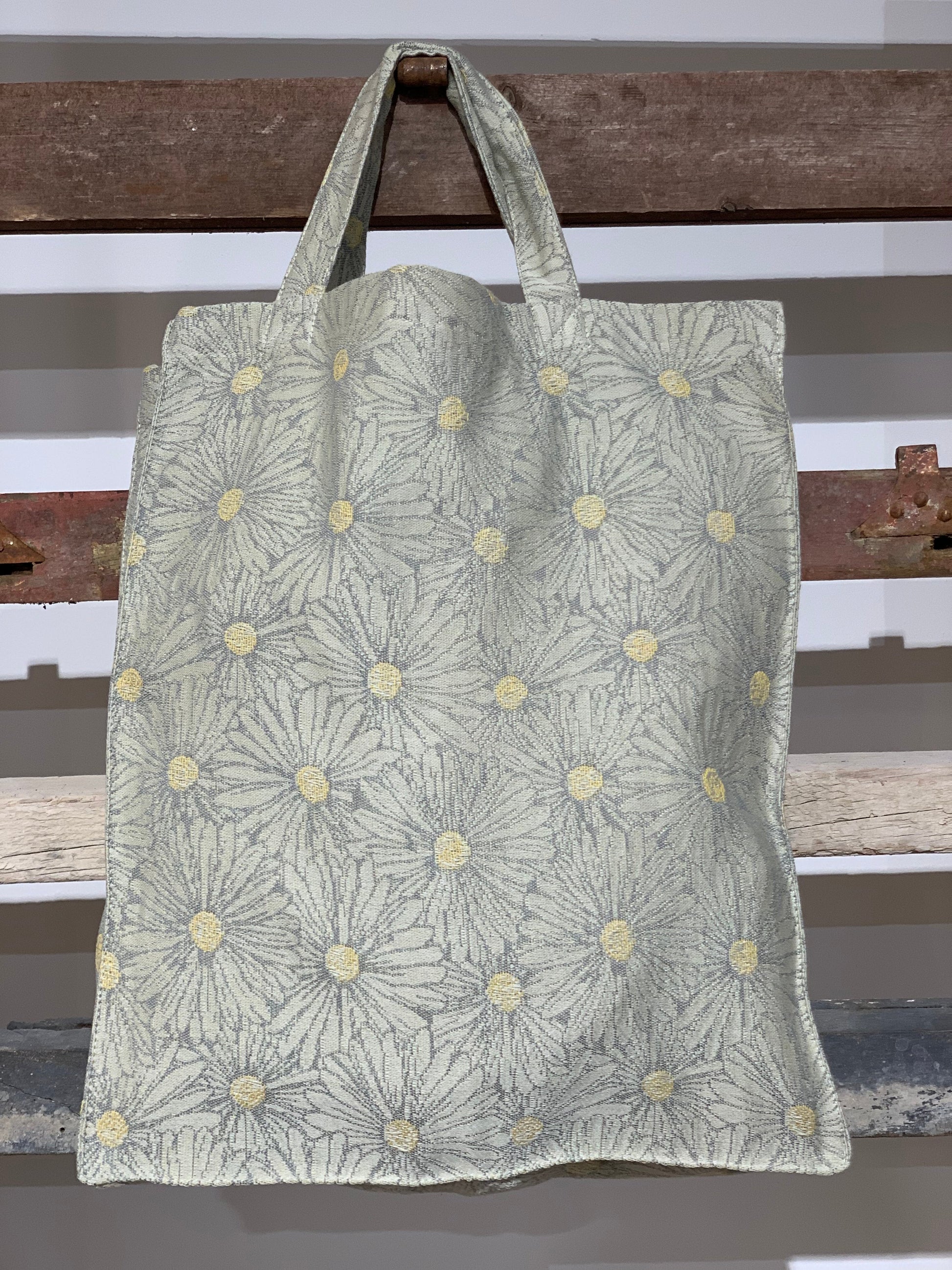 ORGANIC COTTON TOTE - DAISY