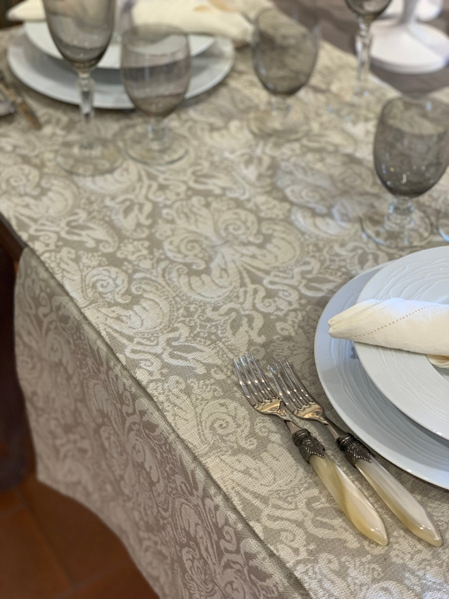 LILIUM LONG PLACEMAT 20x71 inches (Outlet)