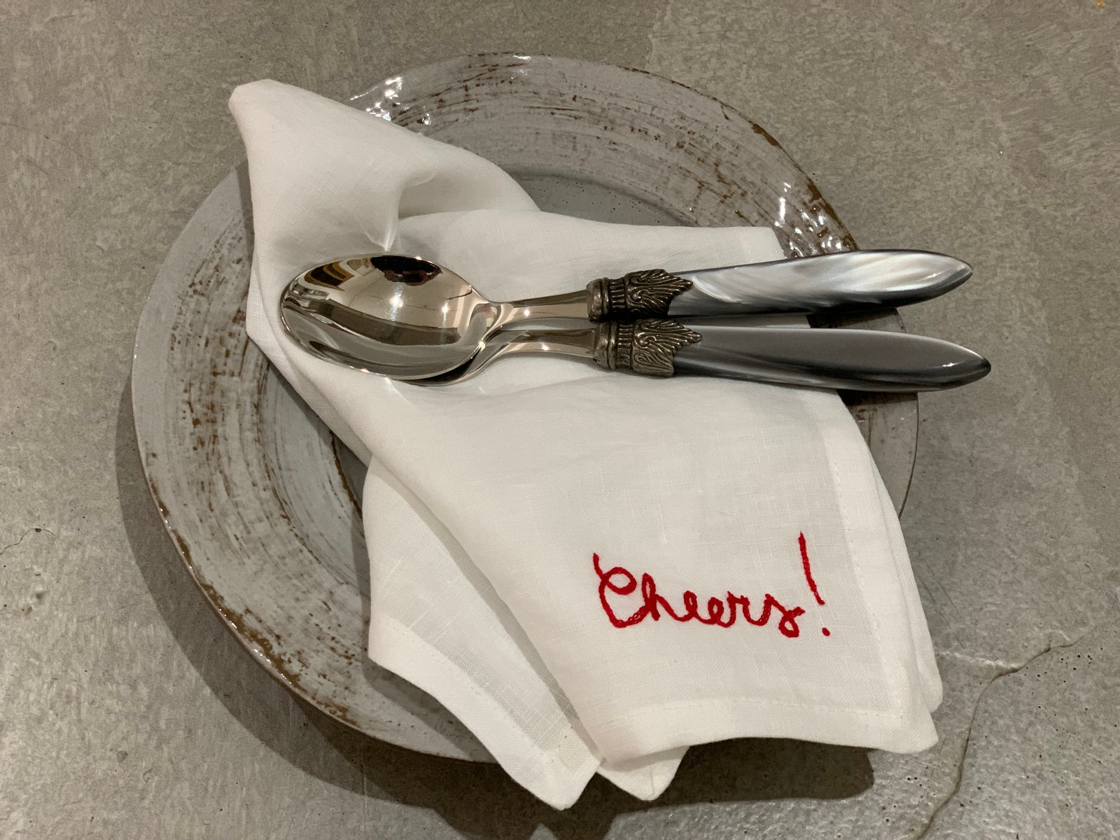Napkins in soft prewashed linen with embroidery