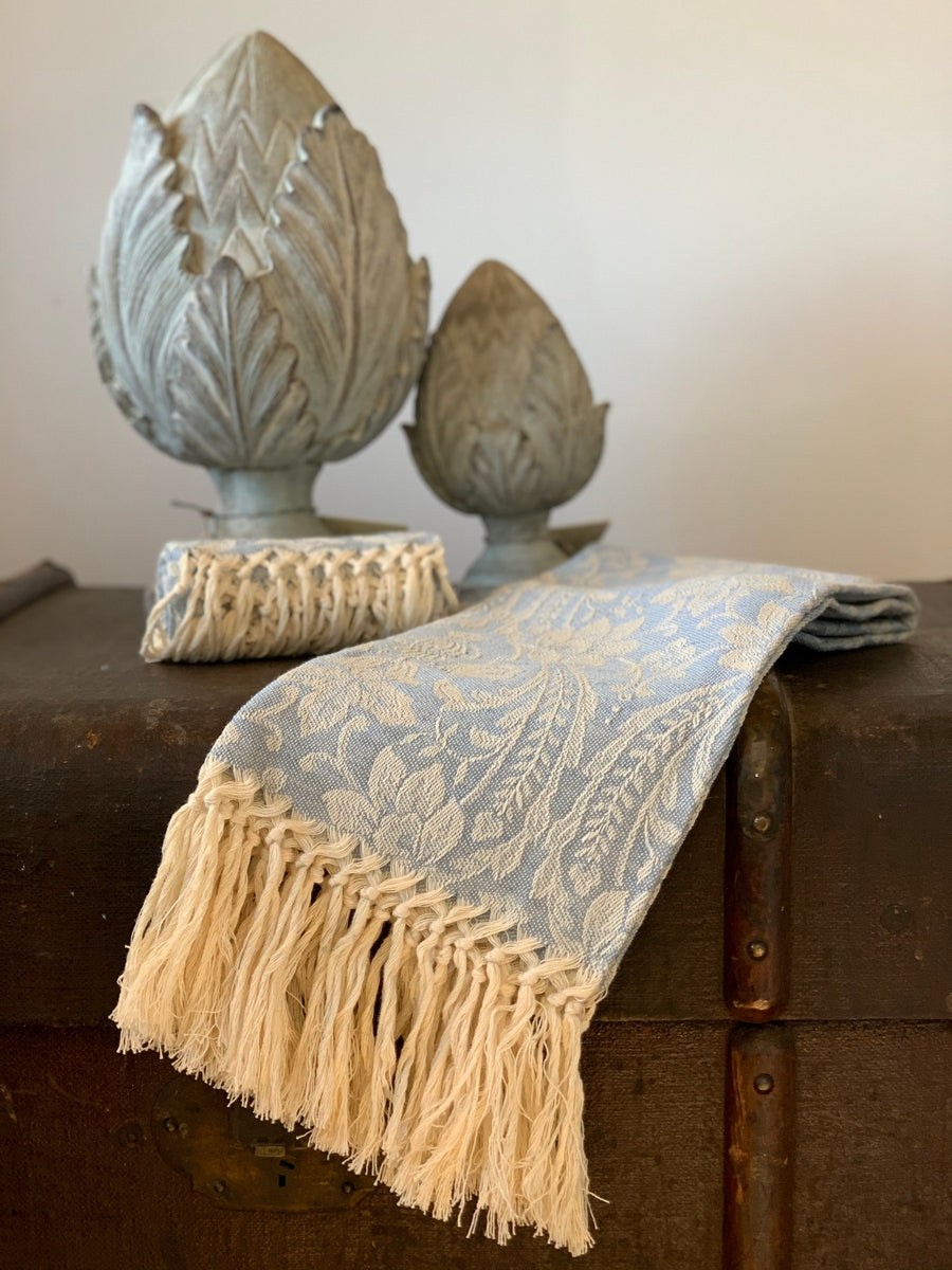 Donna di Coppe  - Face towel with fringe