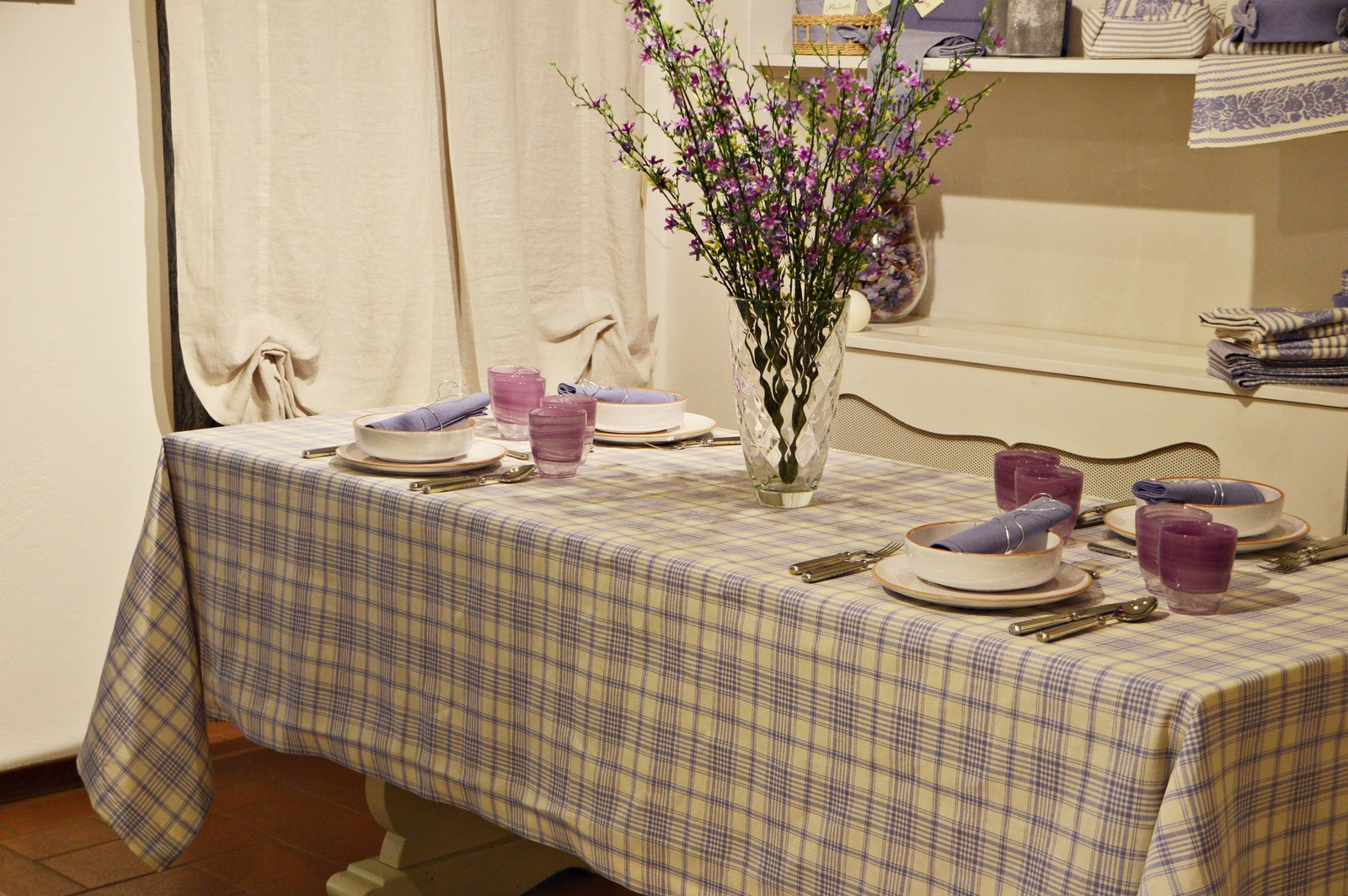 Galles, Lavender - Tablecloth