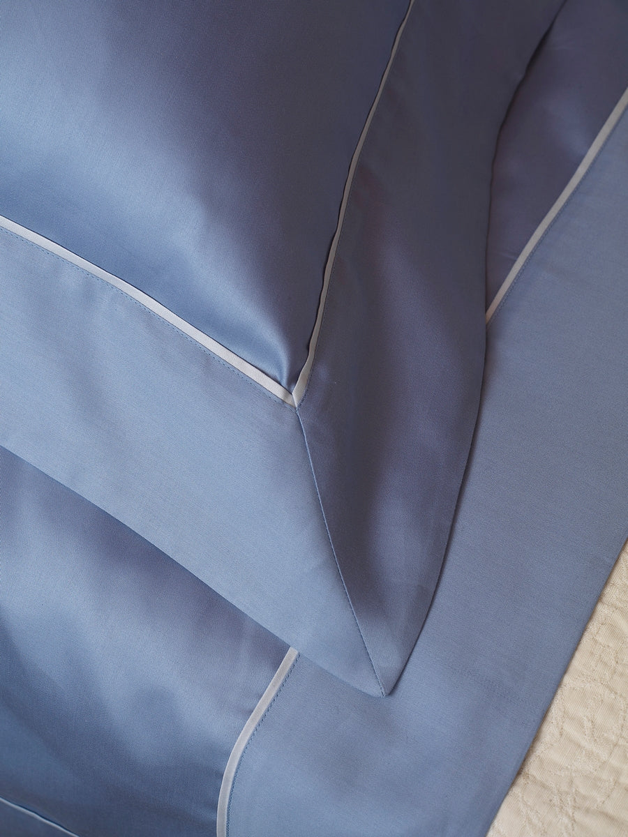 PILLOW CASES IN EGYPTIAN COTTON WITH PIPING