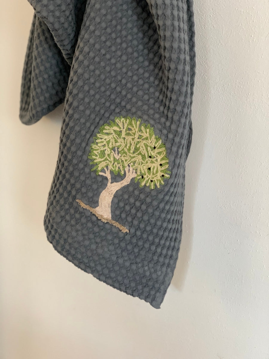WAFFLE BATH TOWEL WITH EMBROIDERY